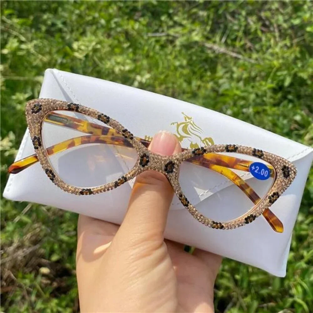 Leopard Rhinestone Cat-Eye Glasses – Retro  Frames with Leopard Accents X1.5 Mag